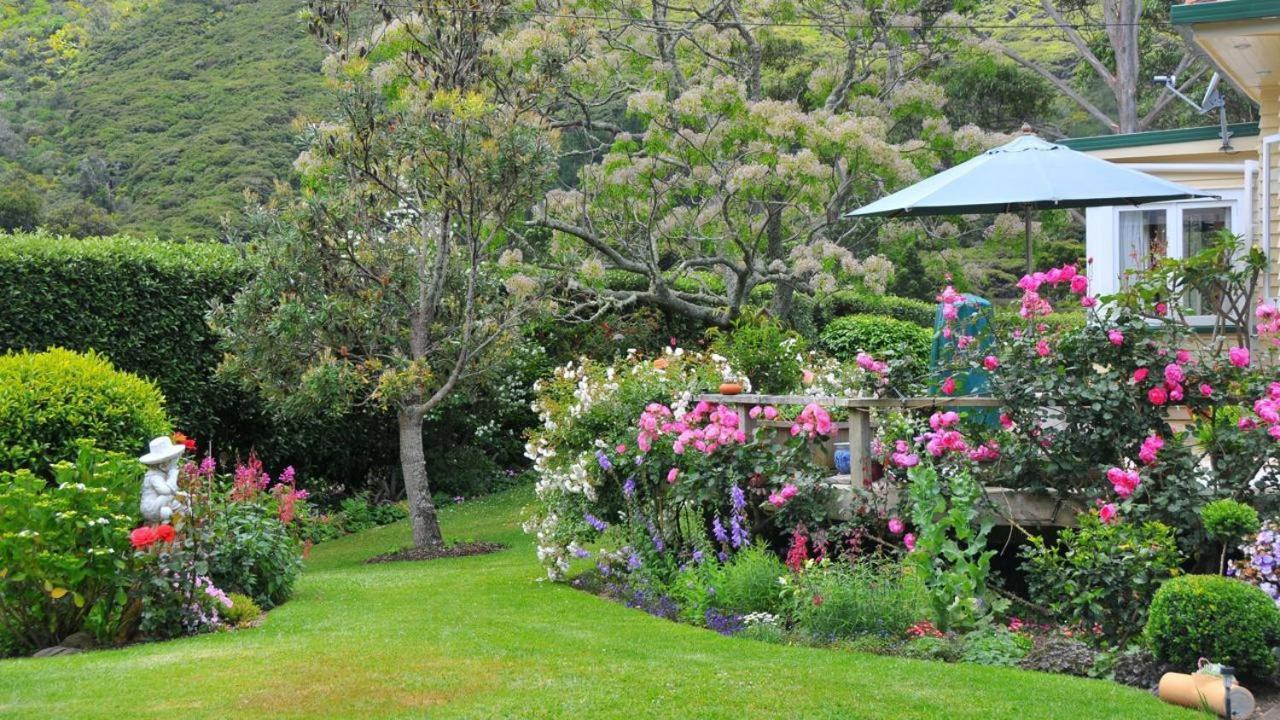 Rose Cottage Tryphena Extérieur photo